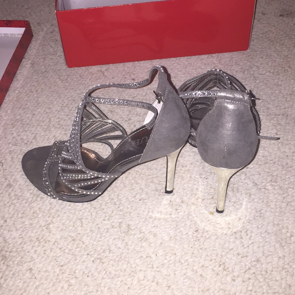 Guess heels - Picture 3 of 5